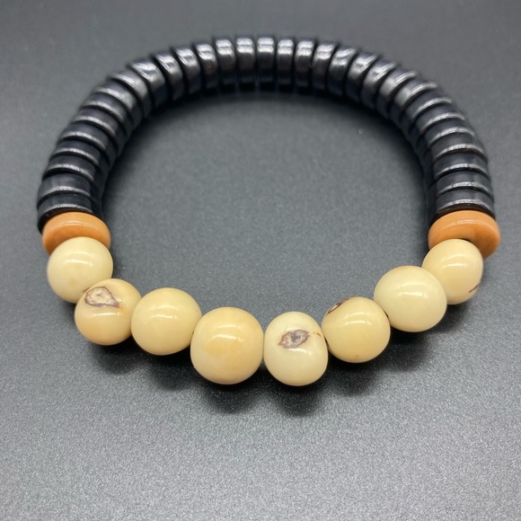 Tagua Nut Bracelets / Organic Jewelry - Picture 3 of 4
